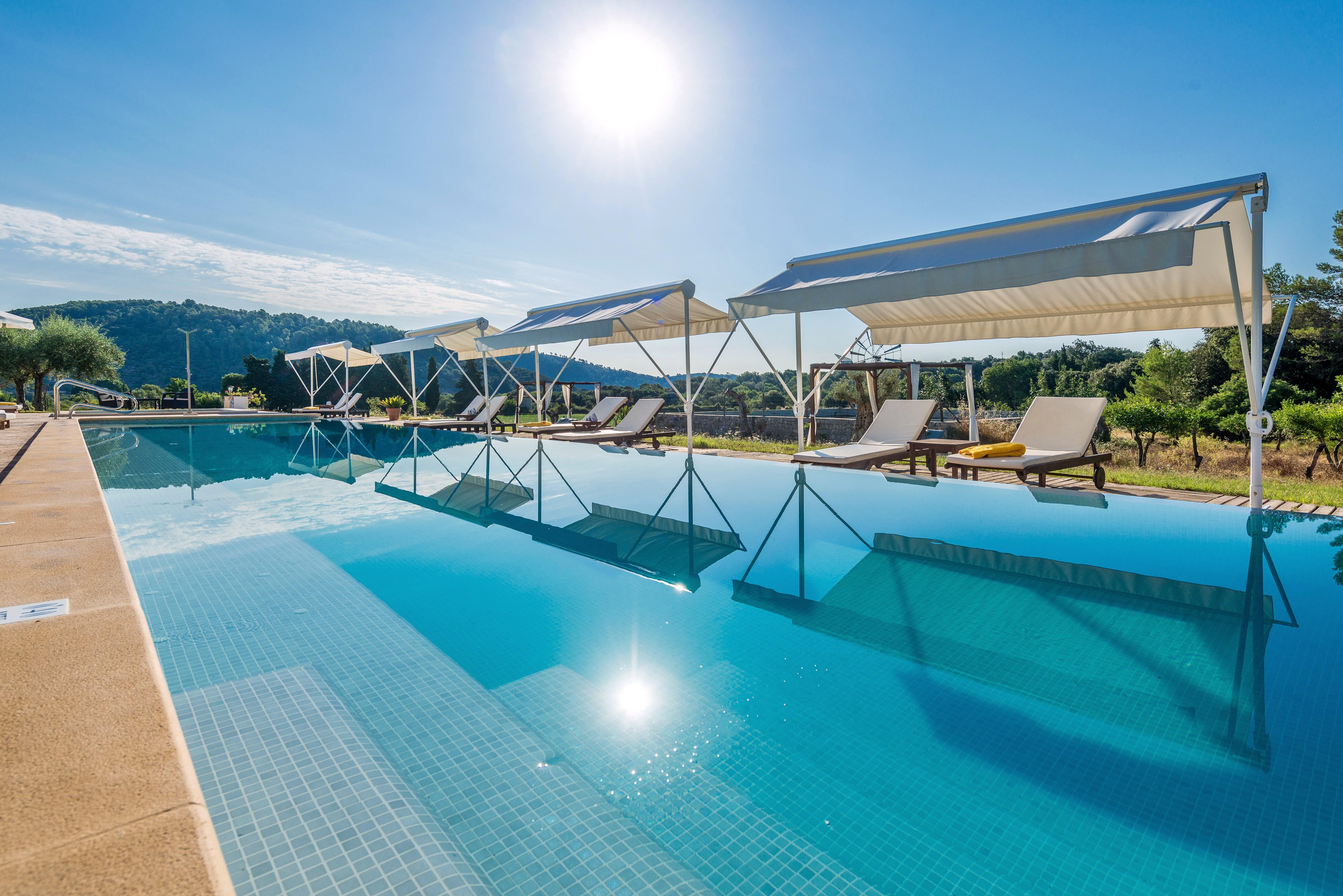 Monnaber Nou & Hotel 4*