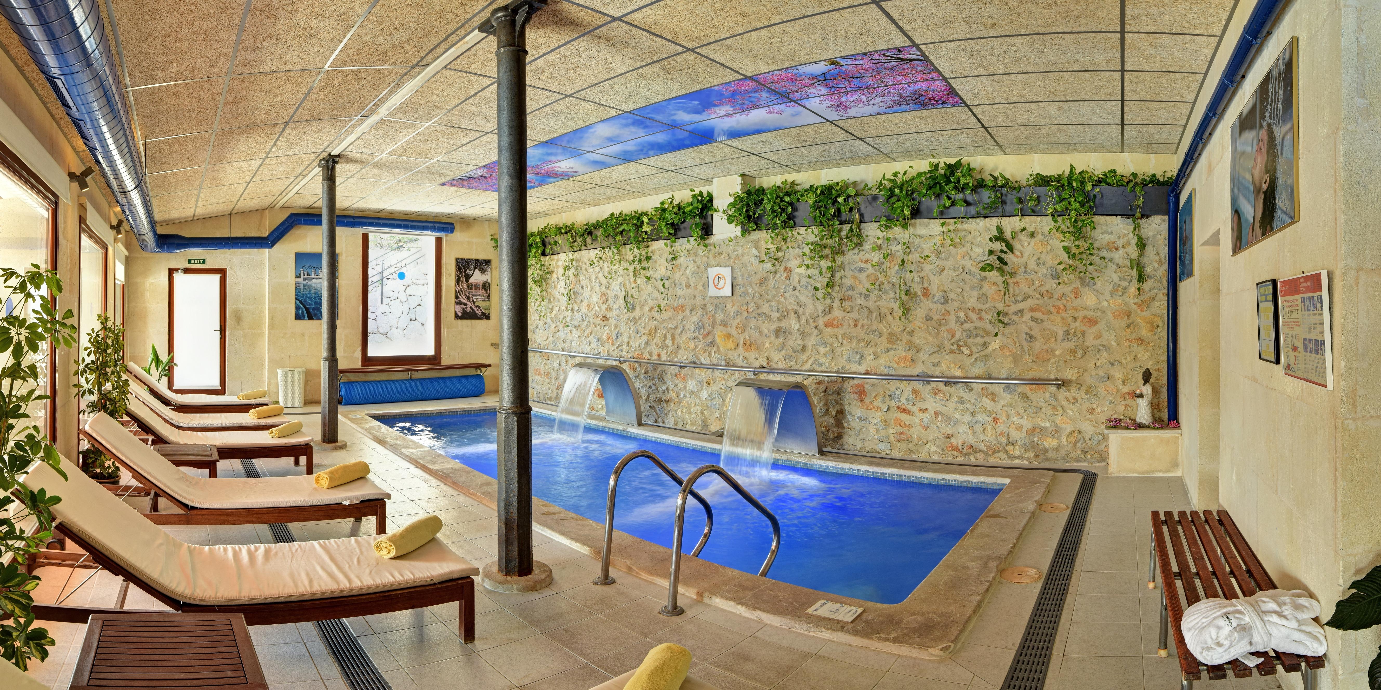 Hotel Monnaber Nou &